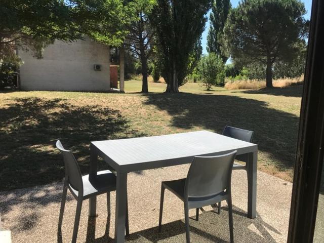 Appartement Arles, Au Calme Proche De La Camargue 6 Ngoại thất bức ảnh